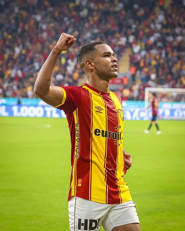 goztepenin-yildizi-juan-cska-moskovanin-kapisindan-dondu-1785836879219.jpeg