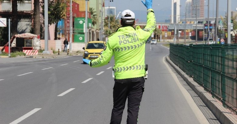 İzmir’de sokağa çıkma kısıtlamasına uymayan 669 kişiye ceza