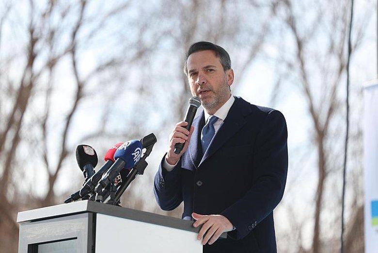 Bakan Alparslan Bayraktar tarih verdi: 2028’de tüm hanelere yerli gaz verilecek