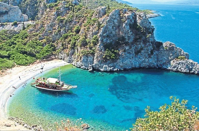 tatil-ve-eglencenin-baskenti-kusadasi-1785522493975.jpeg