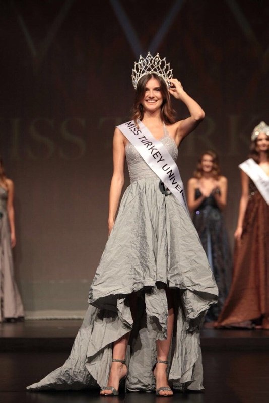 Miss Turkey birincisi Aslı Sümen’den yıllar sonra gelen itiraf!