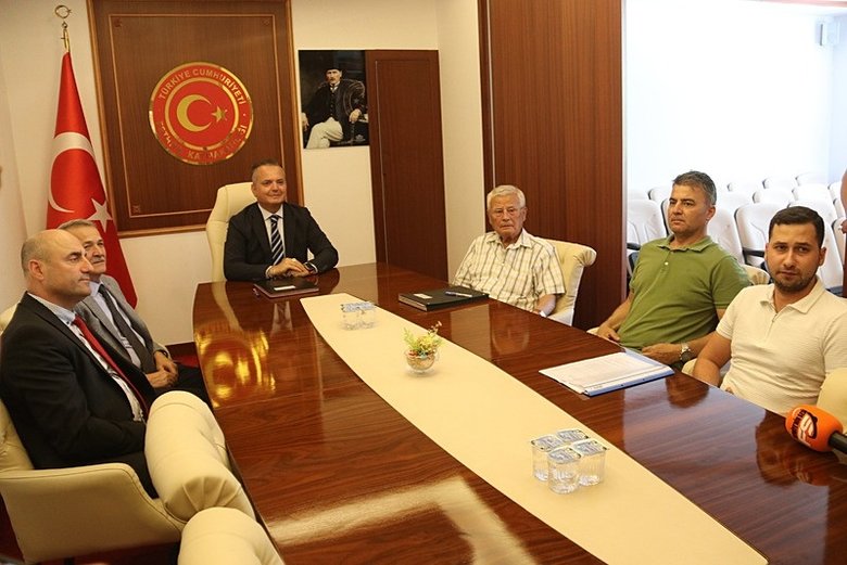 muglada-91-yasindaki-adam-annesine-verdigi-sozu-tuttu-egitime-milyonluk-bagis-1780382742971.jpeg