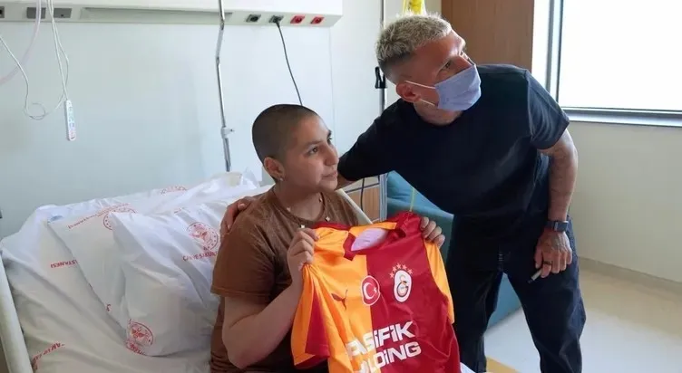 lucas-torreira-gonulleri-fethetti-anlamli-hareket-sonrasi-duygulandiran-sozler-1784826367259.jpeg