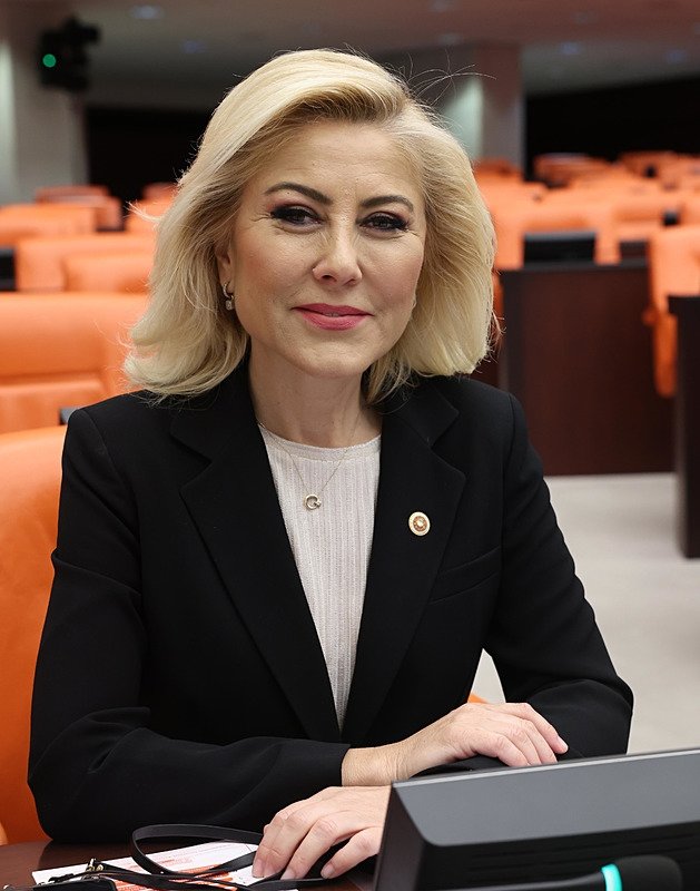 Buca Belediyesi salgına kapı aralıyor