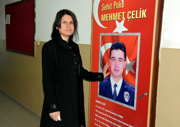 İzmir’de şehit eşinin adını taşıyan okulda görev yapıyor