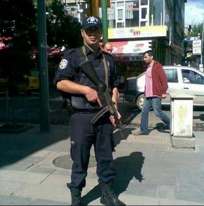 izmir-seferihisarda-ihbara-giden-polisi-sehit-etmislerdi-taniklardan-dikkat-ceken-ifadeler-1778084602515.jpeg
