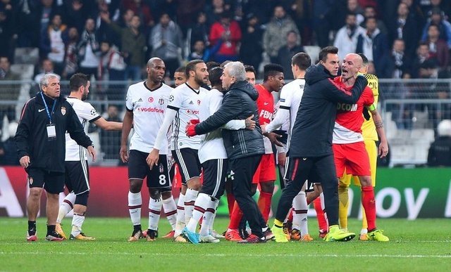 Beşiktaş - Monaco maçı sonrası olay