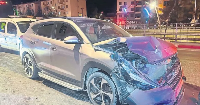 Uşak’ta trafik kazası: 2’sı çocuk 6 yaralı