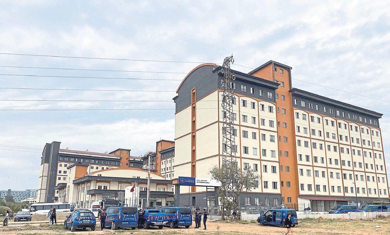 Üniversiteli Zeren son yolculuğuna uğurlandı