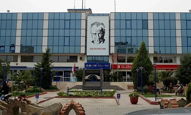 ozgur-ozelin-rusvetci-baskanlari-1786253292146.jpeg