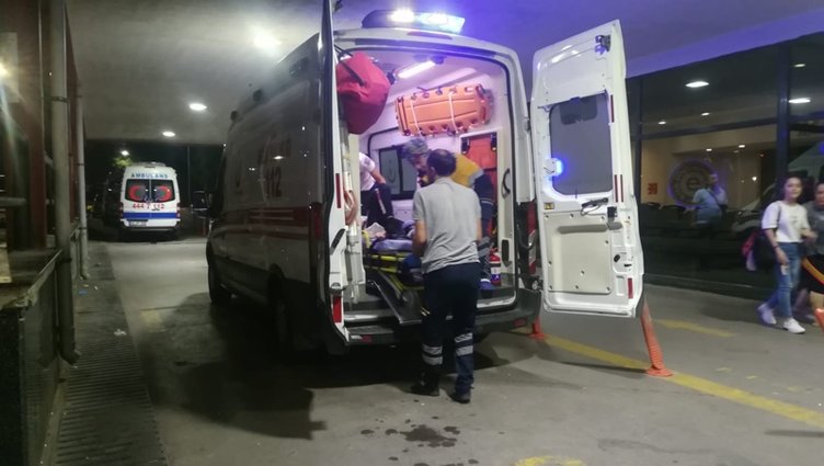 İzmir’de dehşet saçtılar! Döner bıçaklı kavgada yaralılar var