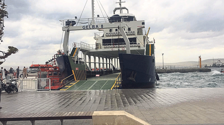 Her yer fırtına yağmur