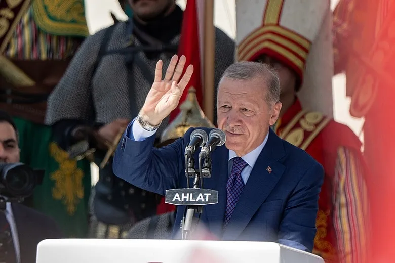Malazgirt Zaferi’nin 955.yılı! Başkan Erdoğan’dan önemli açıklamalar! Malazgirt’e giden yol Ahlat’tan açıldı