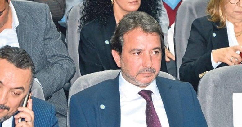 İYİ Parti Manisa İl Başkanı ve yönetimi görevden alınd