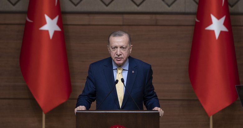 Başkan Erdoğan, Kadir Topbaş’ı ölümünün yıl dönümünde andı