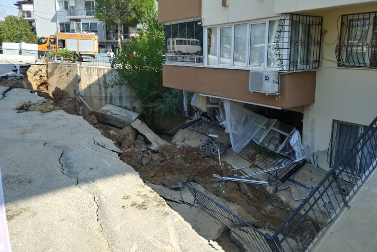 İzmir’de faciadan dönülen o anlar havadan görüntülendi