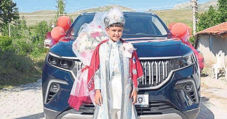 Togg, şehit çocuğunun sünnet arabası oldu