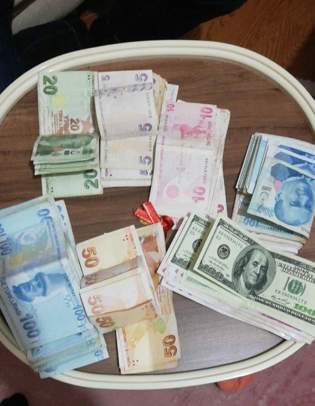 Firari İzmirli iş adamı FETÖ’ye servet aktarmış