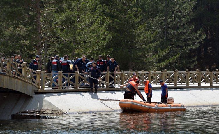 Afyon’daki piknik faciasında 4 kişinin cansız bedenine ulaşıldı