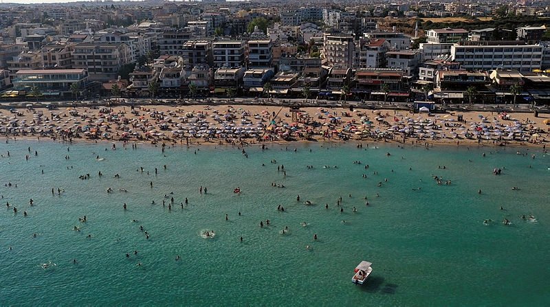 Aydın’da bunaltıcı sıcak nedeniyle sahiller doldu