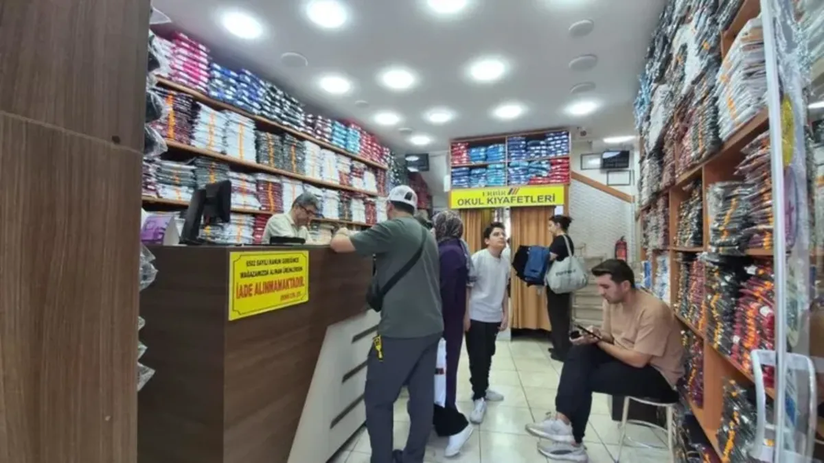 Okul kıyafetlerinde yeni karar! Artık zorunlu olacak