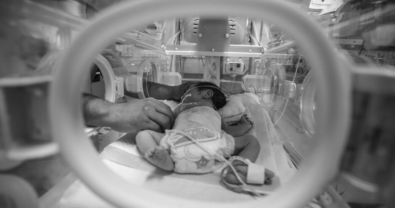 Şifa Hastanesi’nde kuvözdeki bebeklerden ikisi hayatını kaybetti