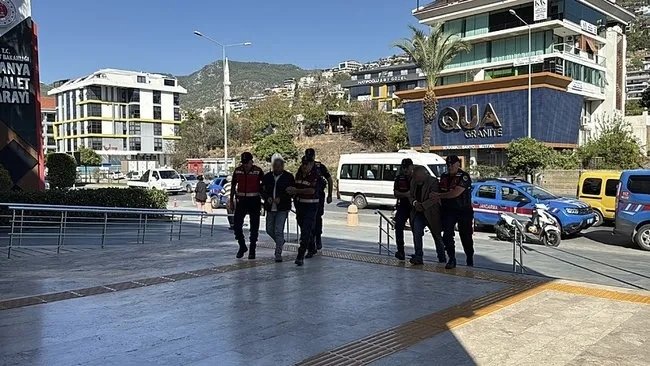 Antalya’da sahte pasaport ve kimlikle 1,5 milyon euro’luk vurgun: Çetenin oyunu böyle ortaya çıktı!