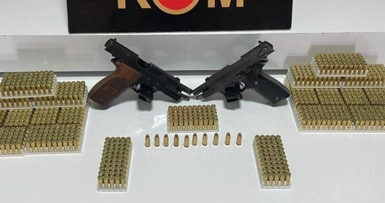 Silah kaçakçısında ele geçirilenler şaşırttı