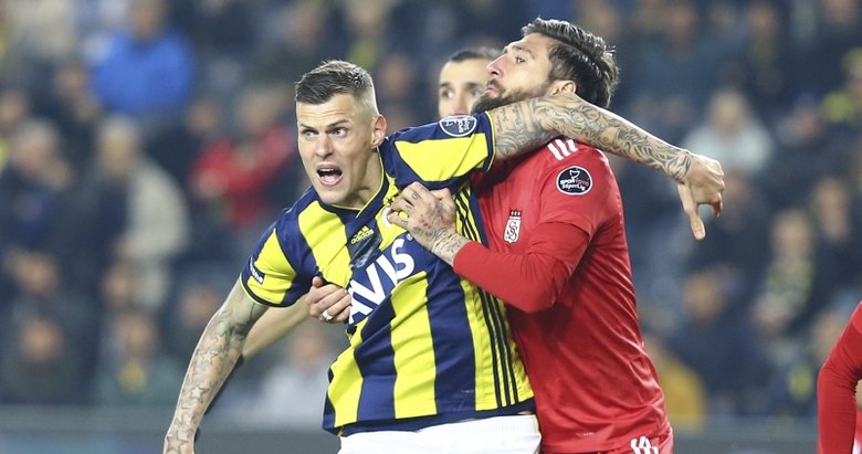 Fenerbahçe’ye hayat öpücüğü