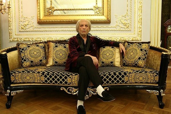 Baba Parası filmi seyirciyi şaşırtacak! Bu filmde şifreyi bulan 1 milyarı kapar