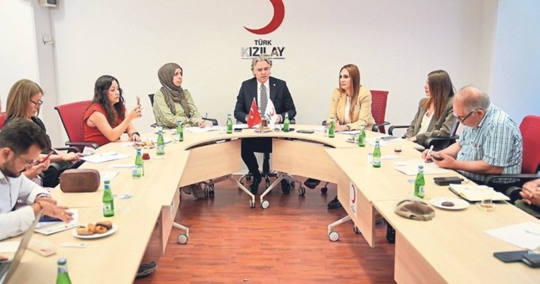 İzmir’de Kızılay’dan Filistin dramı sergisi