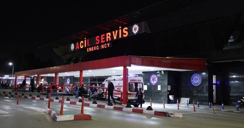 İzmir’de korkunç kaza! Motosiklet kaldırımda yürüyen yayaların arasına daldı: 3 yaralı