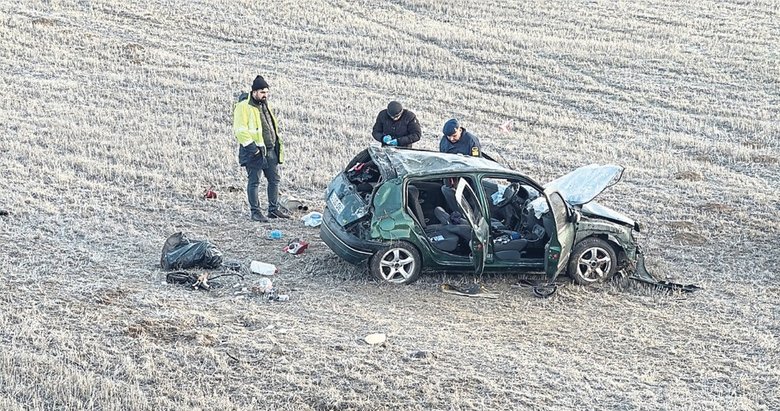 Otomobil takla atarak tarlaya uçtu: 1 kişi öldü