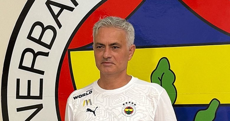 Jose Mourinho göreve başladı