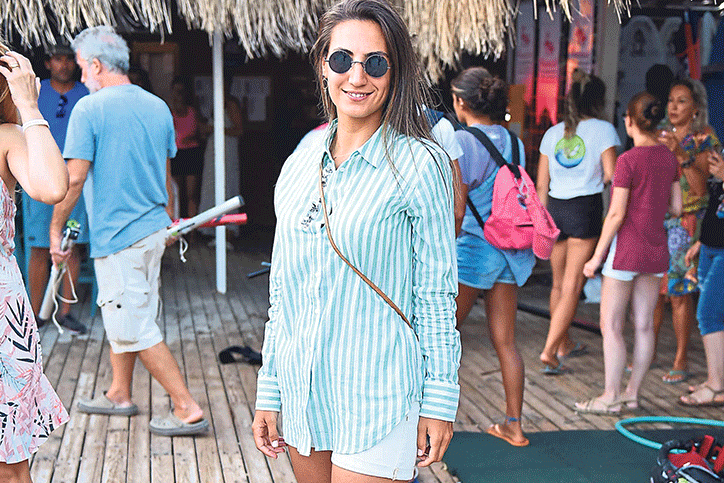 Çocuklar yararına sörf yaptılar