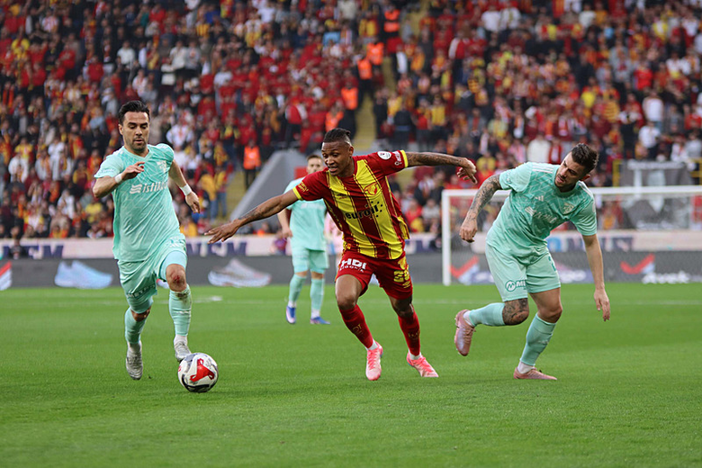 Göztepe duraksadı!