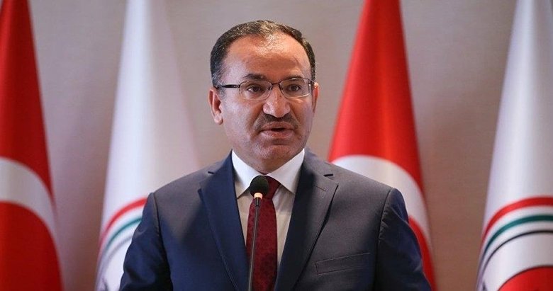 Adalet Bakanı Bozdağ’dan sosyal medyadaki çirkin paylaşımlara tepki: Kendini bilmezlik ve hadsizlik