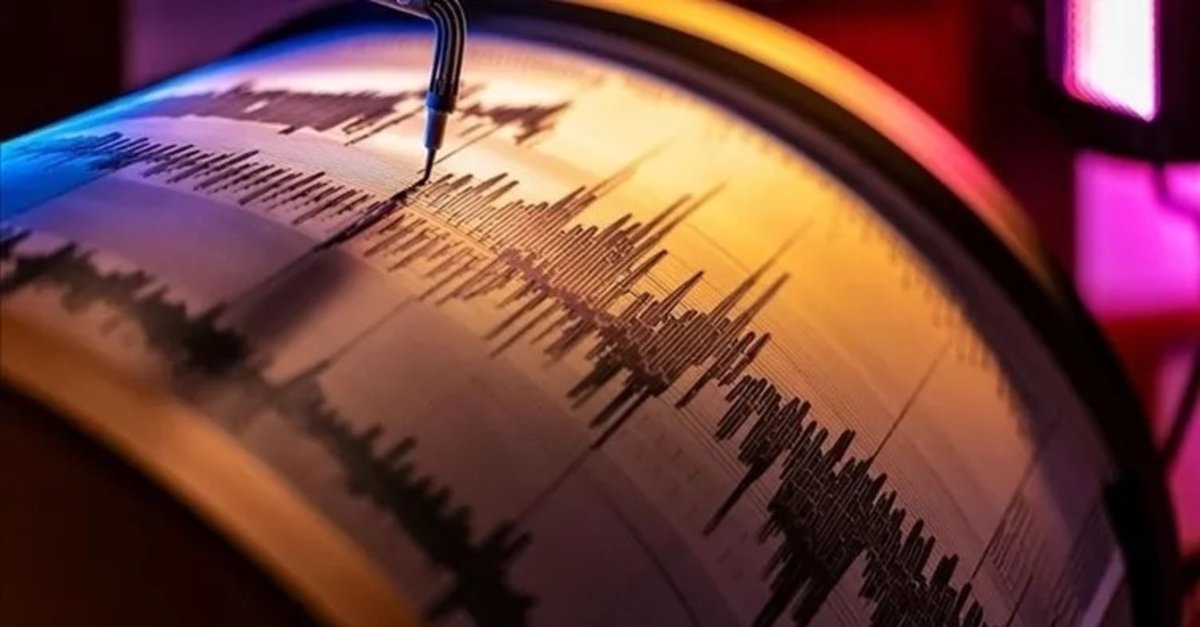 Balıkesir Sındırgı'da korkutan deprem!