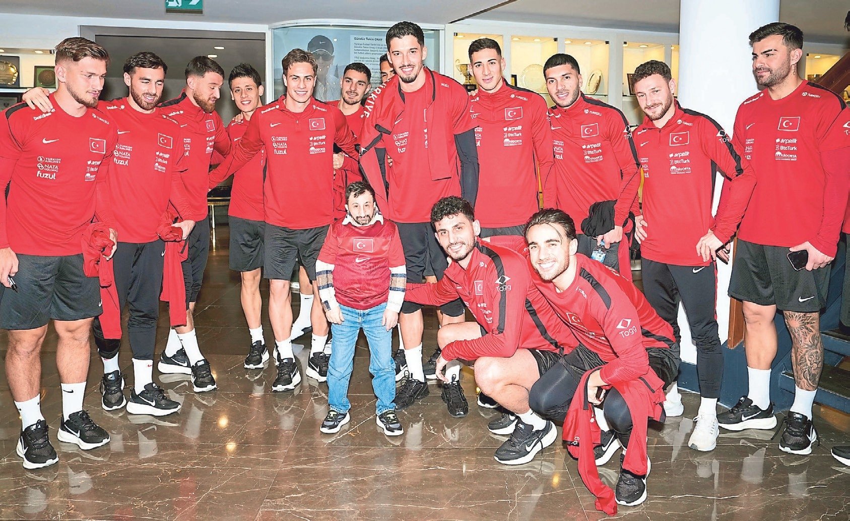 Köksal Baba'dan A Milli Takım'a sürpriz!