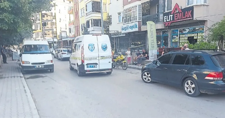 Otomobilin çarptığı yaşlı adam hayatını kaybetti