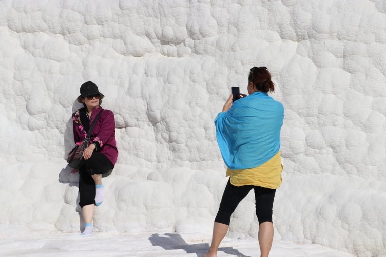 Beyaz cennet Pamukkale’de ara tatil bereketi! Doluluk yüzde 100’e ulaştı