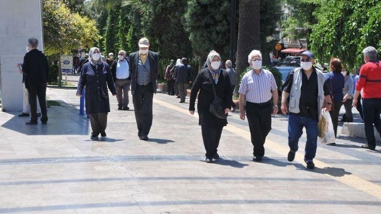 Kısıtlamalar bu akşam başlıyor! Hangi saatler arasında sokağa çıkılabilecek? İşte bütün detaylar...