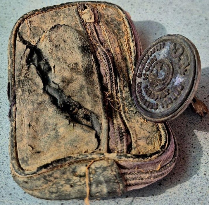6 yıl önce kaybolan muhtarlık mührü bakın nerde bulundu?