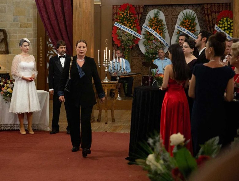 Perşembe’nin birincisi değişmedi! Bir Zamanlar Çukurova yine zirvede!