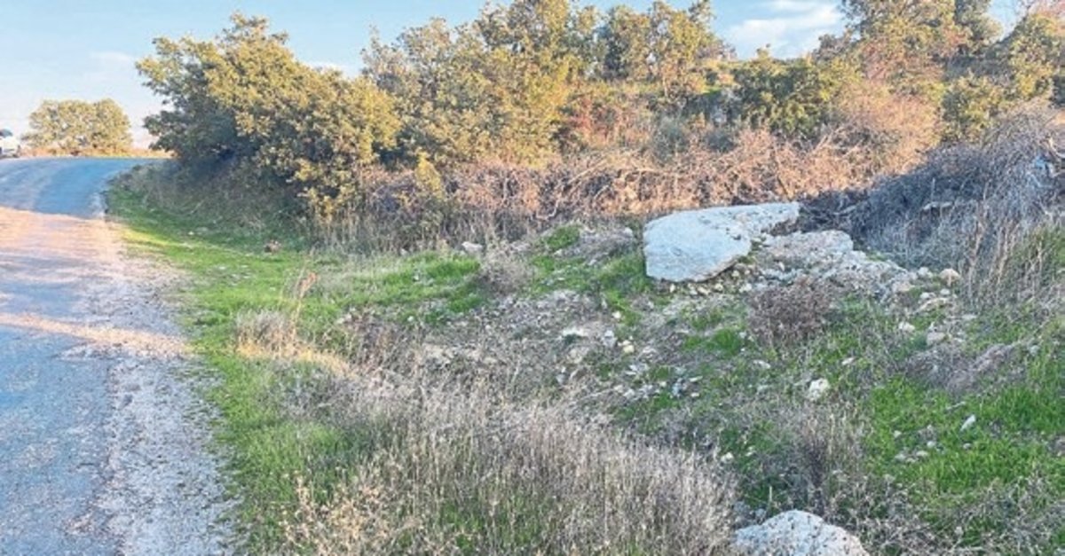 Ayvacık’ta boş arazide bebek cesedi bulundu