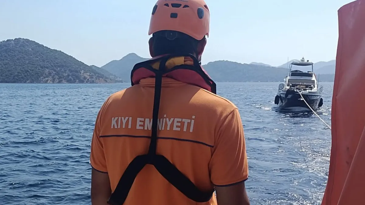 Muğla Fethiye Darboğaz Koyu Açıklarında Makine Arızası Yapan Teknede Mahsur Kalan 6 Kişi Kurtarıldı