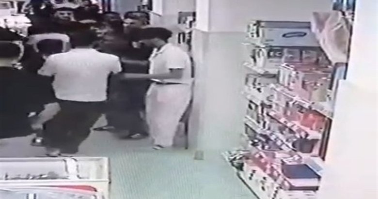 Eski sevgilisi markette dehşeti yaşattı! Yetmedi müşteriyi bıçakladı!