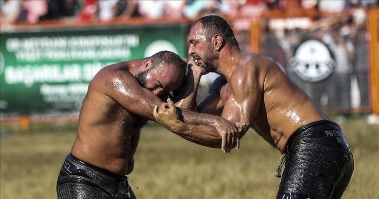500 pehlivandan Denizli’ye çıkarma