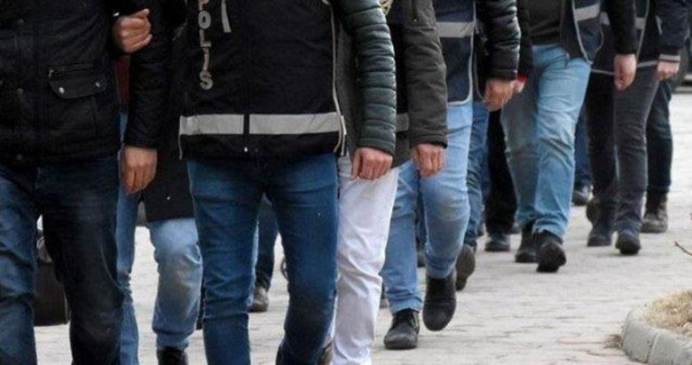 İzmir’de FETÖ’ye ağır darbe! 6 operasyonda yakalanan FETÖ şüphelilerinin 438’i tutuklandı