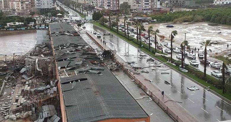 Antalya’da hortum: 1 ölü, 11 yaralı